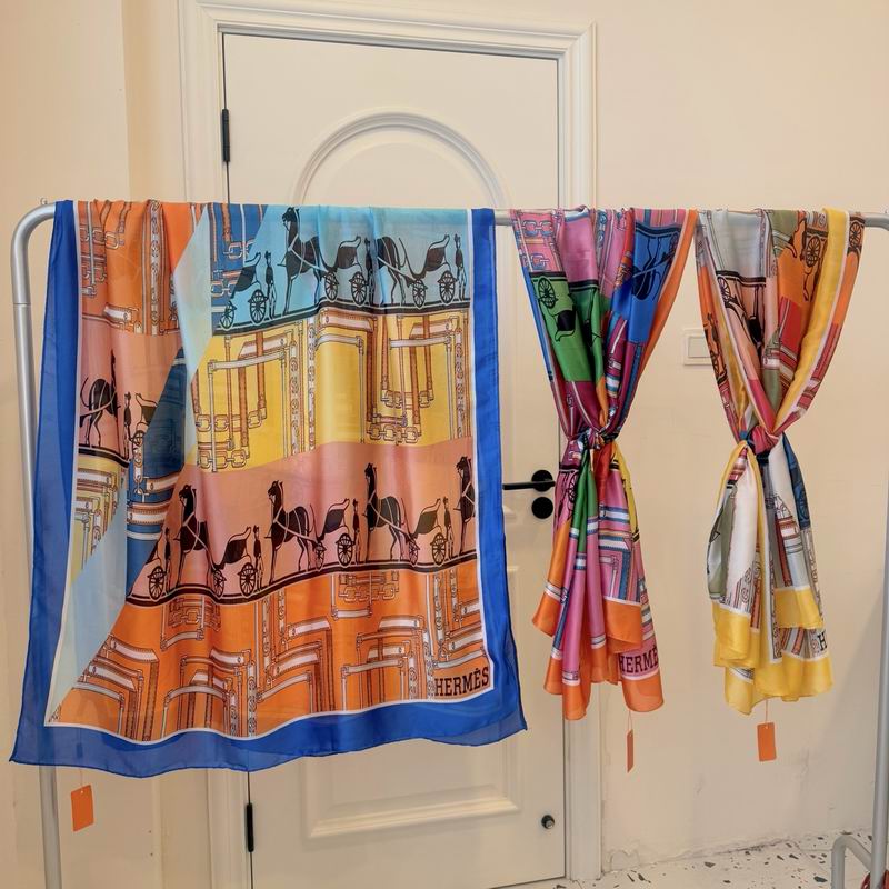 Hermes silk scarf 90-180cm E032927